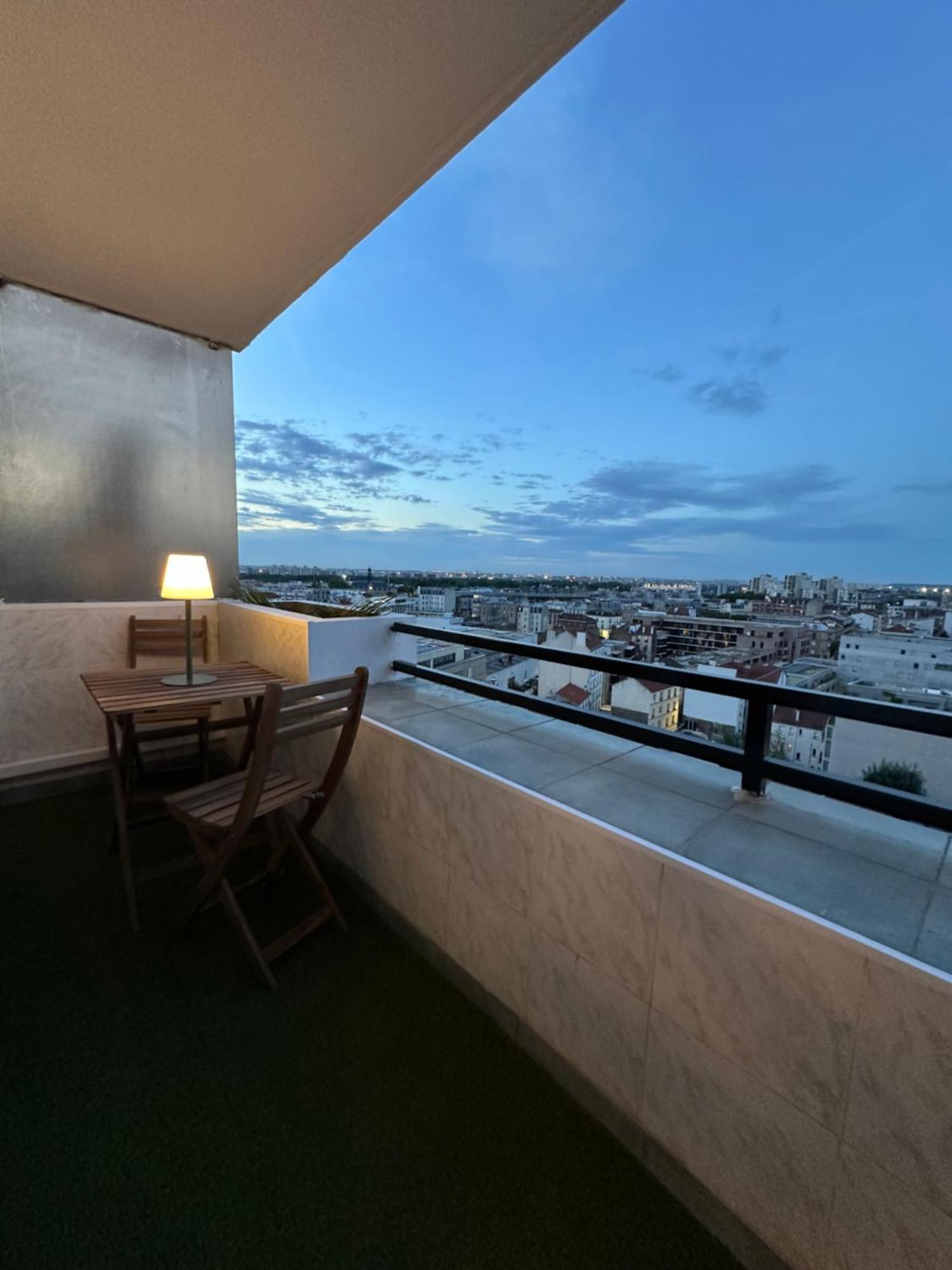 Paris Pantin Magnifique Appartement 4 Pieces De 108M2 Avec 2 Parking Interieur - Tres Cosy Pour 1 A 12 Personnes - Entierement Refait A Neuf Entire Apartment Luxurious And Warm - Pantin Paris 19 Eme Free Wifi Gratuit Exterior photo